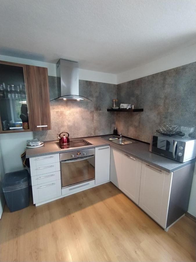 Apartman Karin Huty Exterior photo